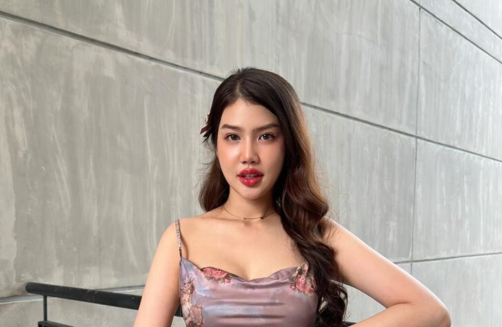 พลอย วรางคนางค์ วุฑฒยากร หรือ พลอย 6 ฉาก